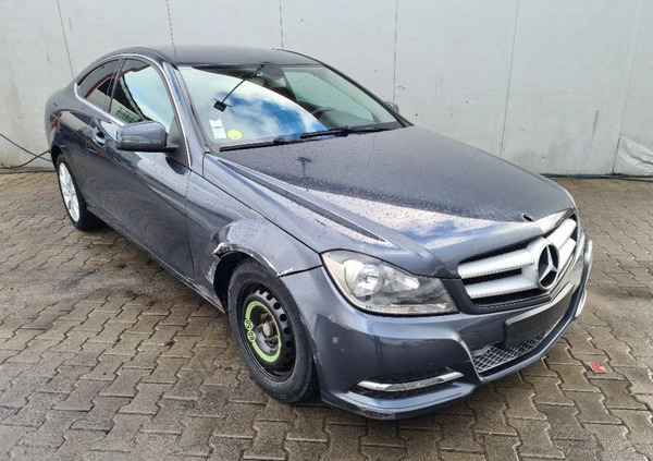 Mercedes-Benz Klasa C cena 26500 przebieg: 162000, rok produkcji 2012 z Pleszew małe 121